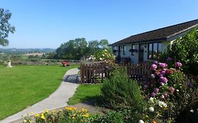 The Rock Self-Catering Holiday Cottage And Garden Lodges